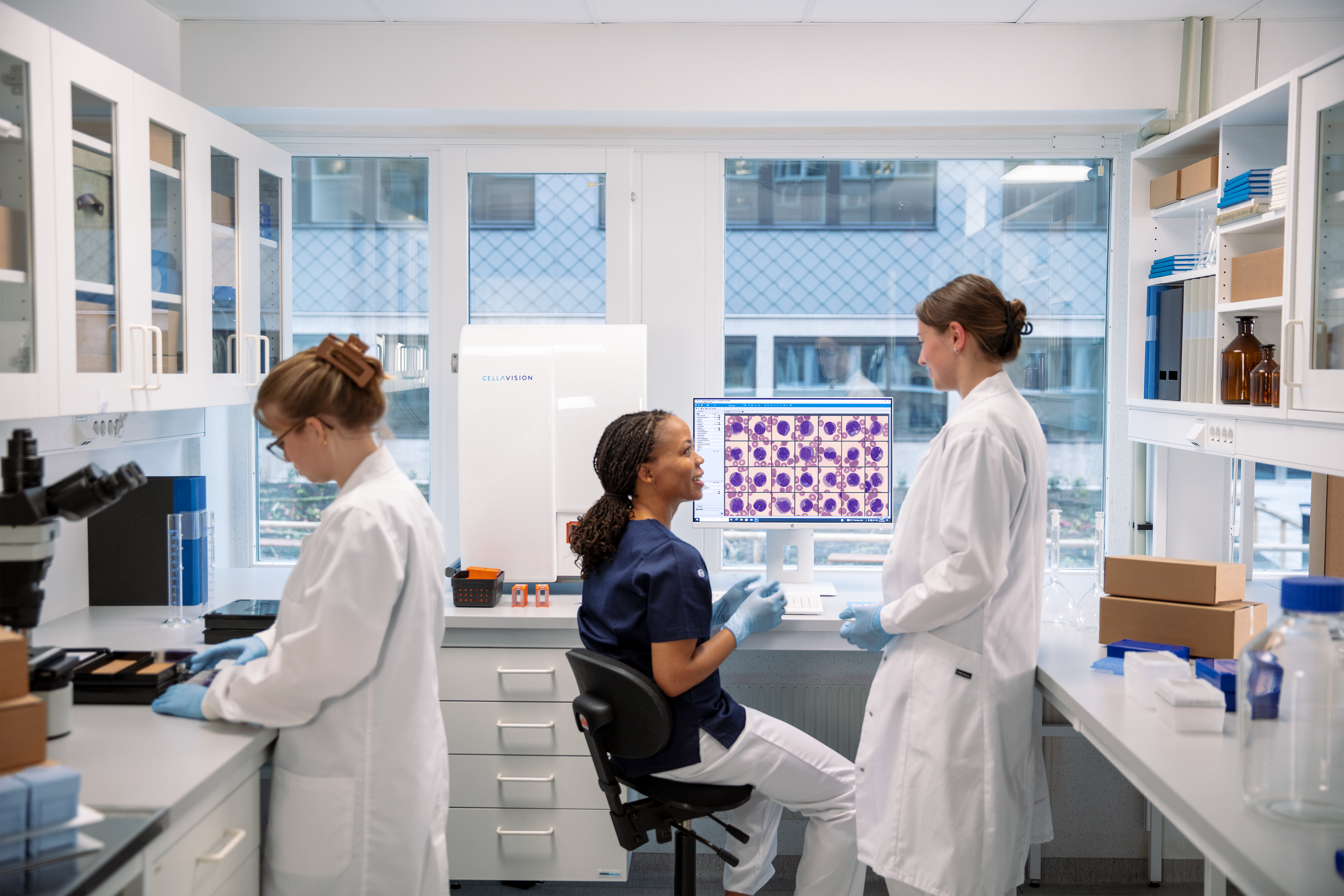 Women in lab