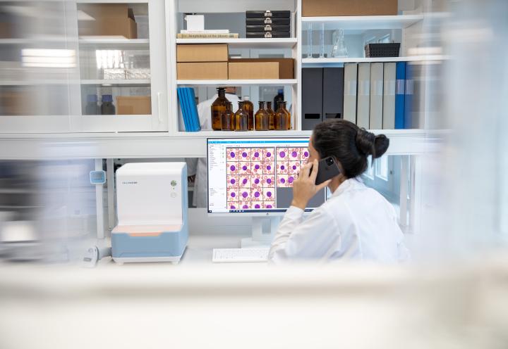 Women in lab